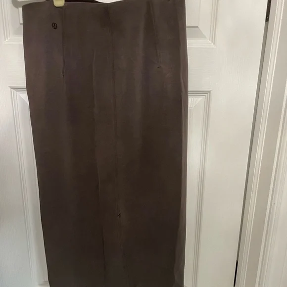 Lululemon Softstreme Brown Pencil Skirt - Picture 2 of 5